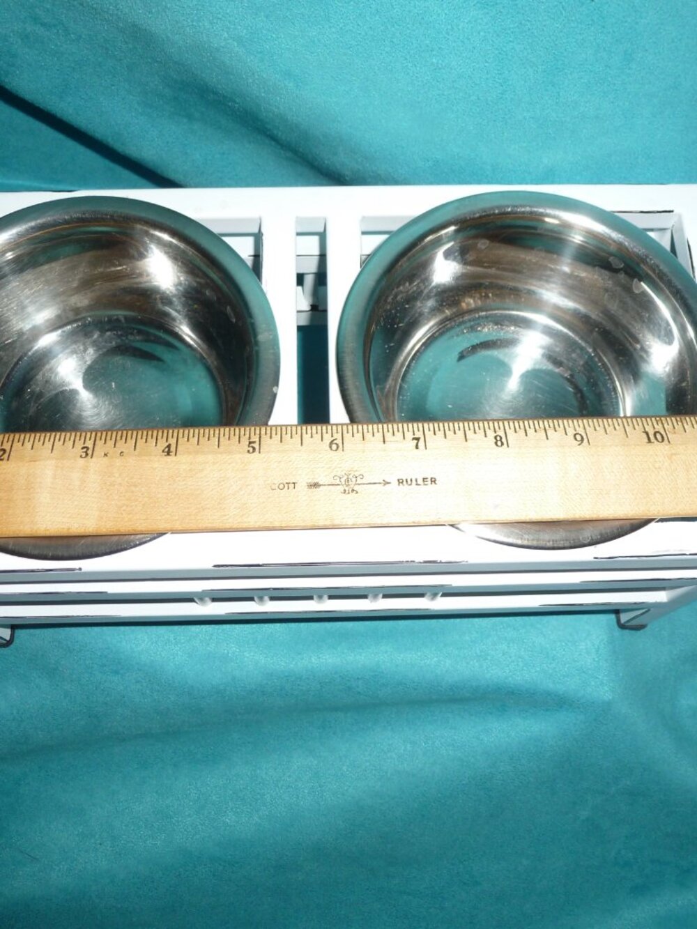 Elevated Feeding Station Small Dog/Cat Distressed Metal 2 stainless steel bowls - Picture 5 of 10